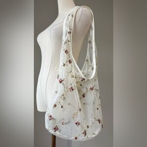 Delicate White Floral Lace Shoulder Bag